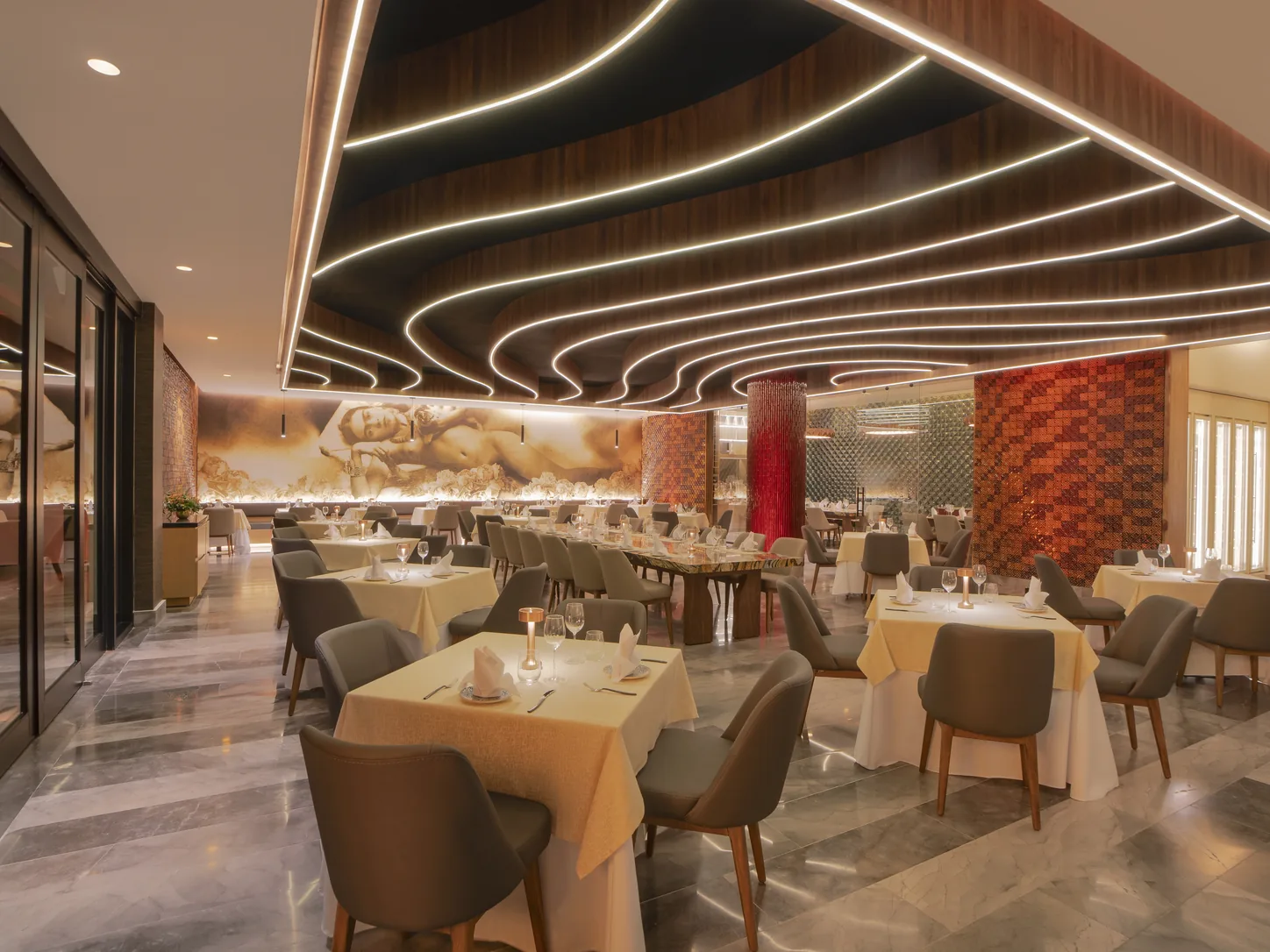 Dining — beachfront
