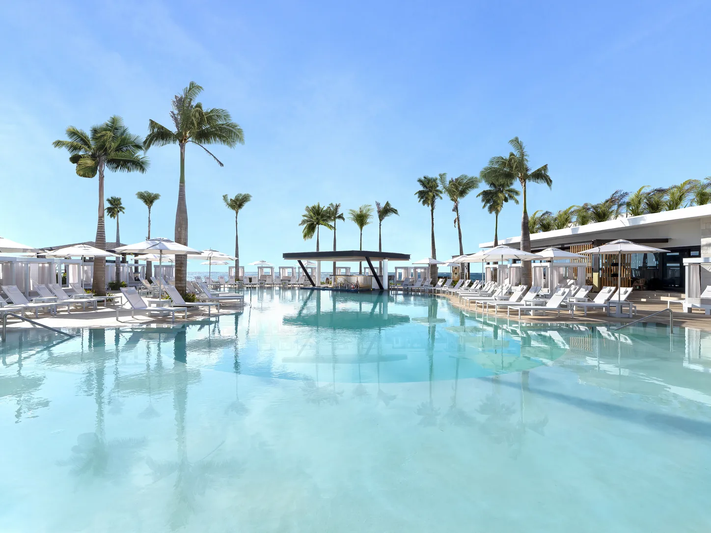 Deluxe Ocean room